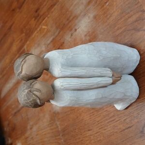 Willow tree figurine